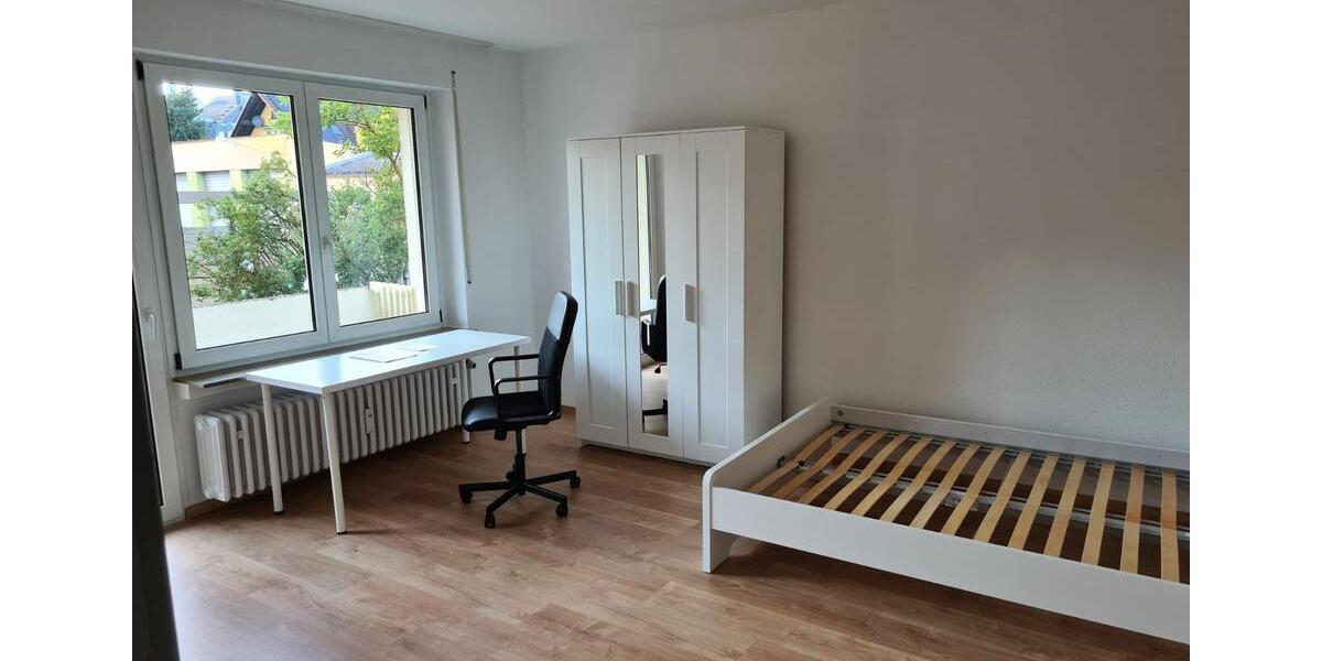 Vier möblierte Zimmer in renovierter Wohnung, Neugründung WG 4 zimmer