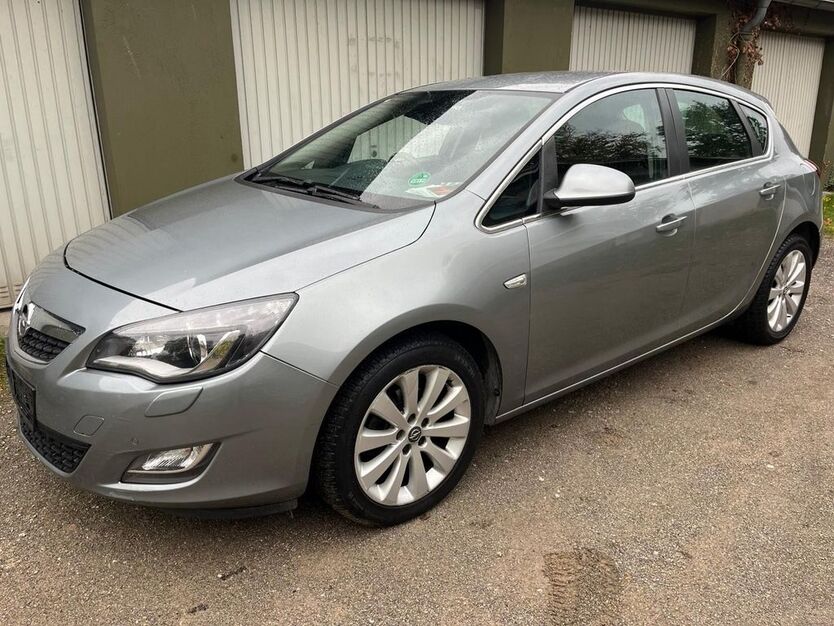 Opel Astra 180.000 km 5.000 € Gelsenkirchen 45889