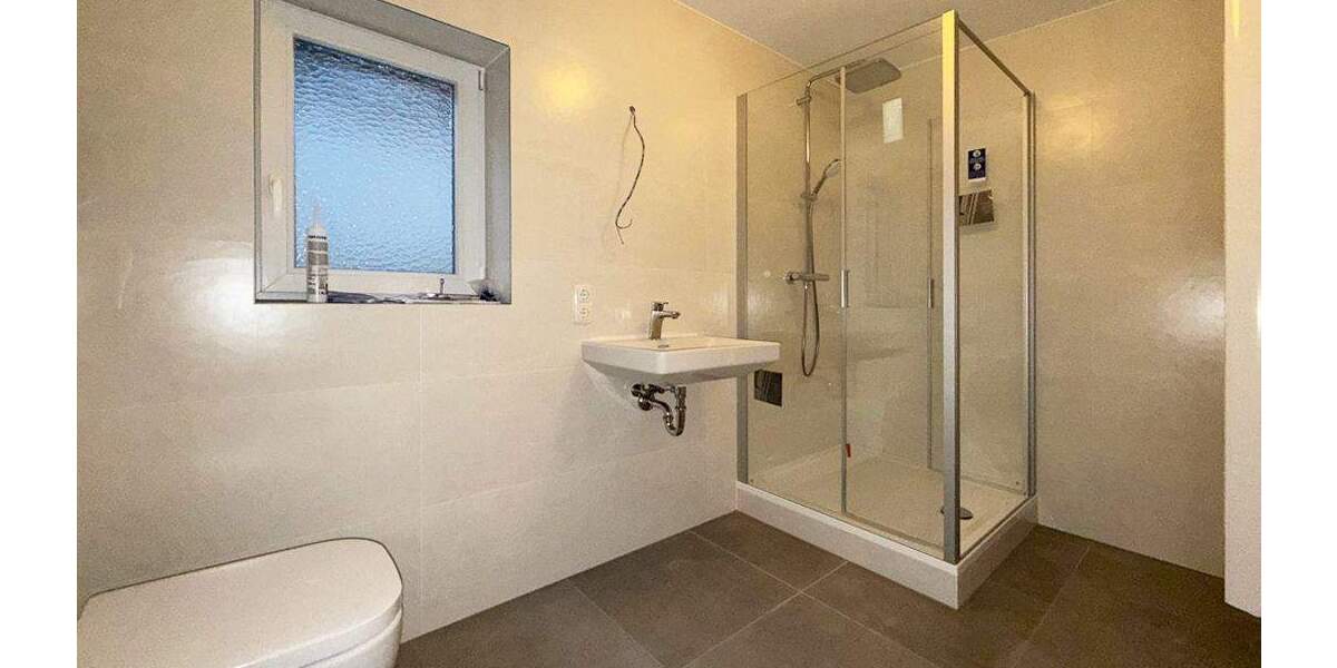 Erstbezug nach Sanierung: Attraktive Single-Pärchen-Wohnung in zentraler Lage von Großen-Buseck 2 zimmer