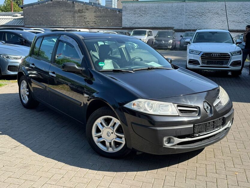 Renault Megane 250.000 km 1.400 € Wiesbaden 65201