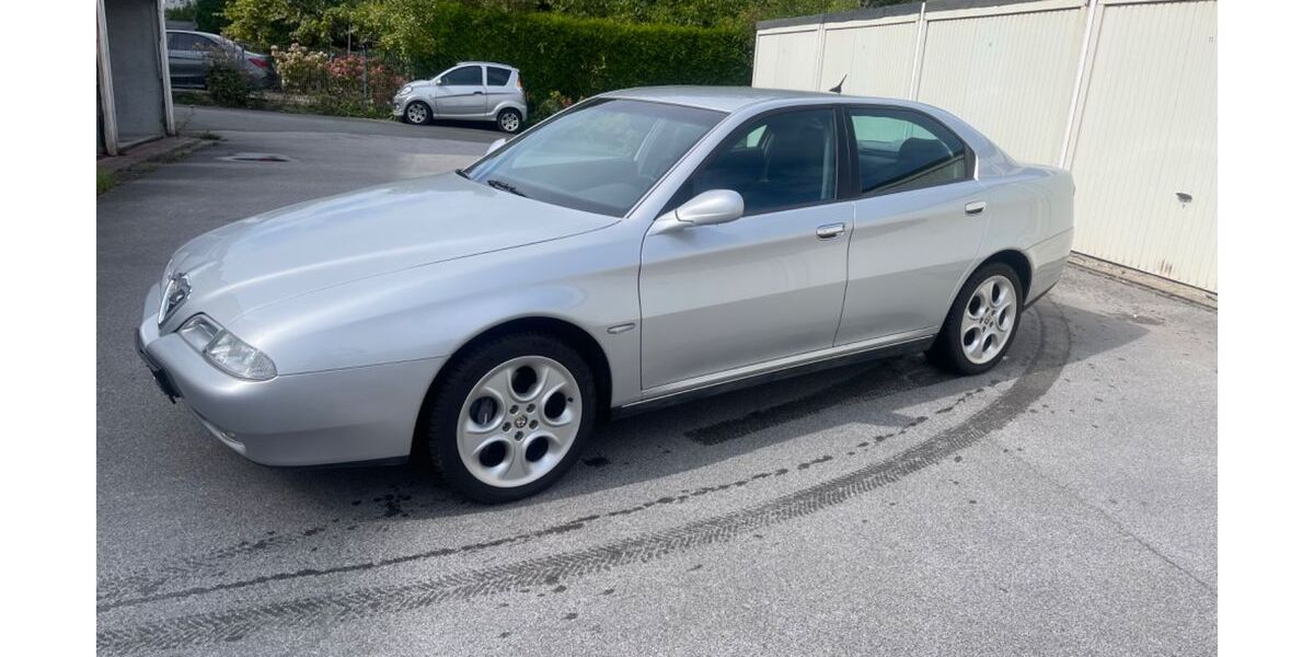 Alfa Romeo 166 54.800 km 10.199 &euro; Remscheid 42855