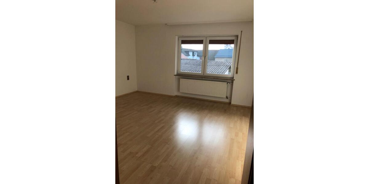 Etagenwohnung Hardheim - 4 Zimmer, 105 m&sup2;, 650&euro; | Angebot:26335060