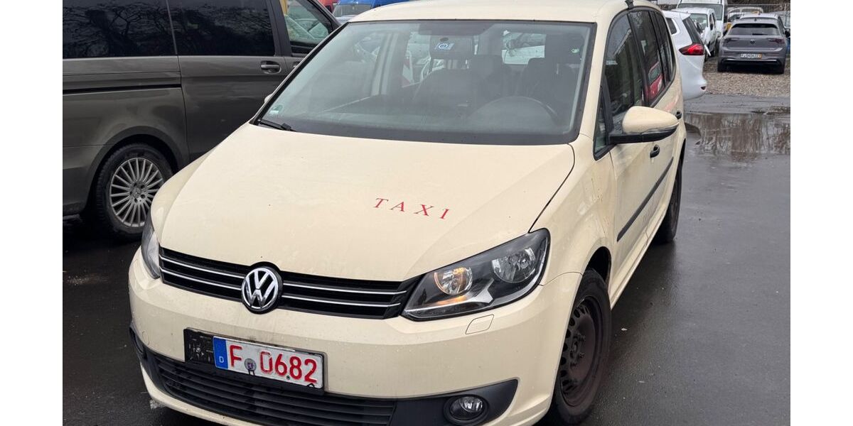 VW Touran 425.000 km 2.890 &euro; Frankfurt 60486