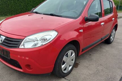 Dacia Sandero 110.000 km 2.000 € Genthin/OT Parchen 39307