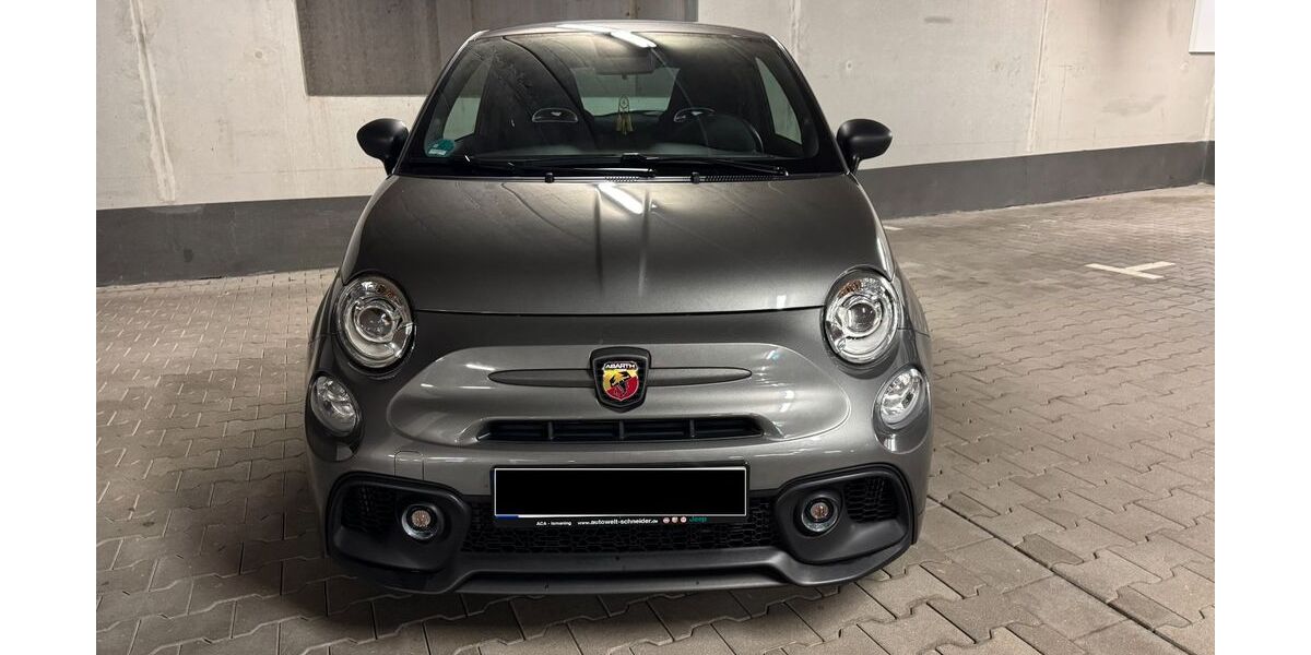 Abarth 595 8.700 km 25.900 &euro; München 81249