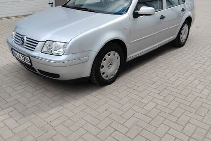 VW Bora 59.999 km 4.999 € Bergen 29468