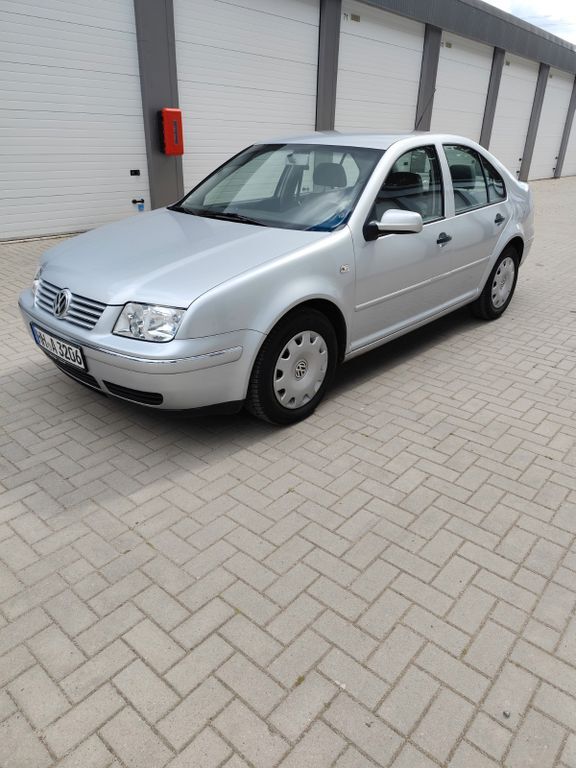 VW Bora 59.999 km 4.999 € Bergen 29468