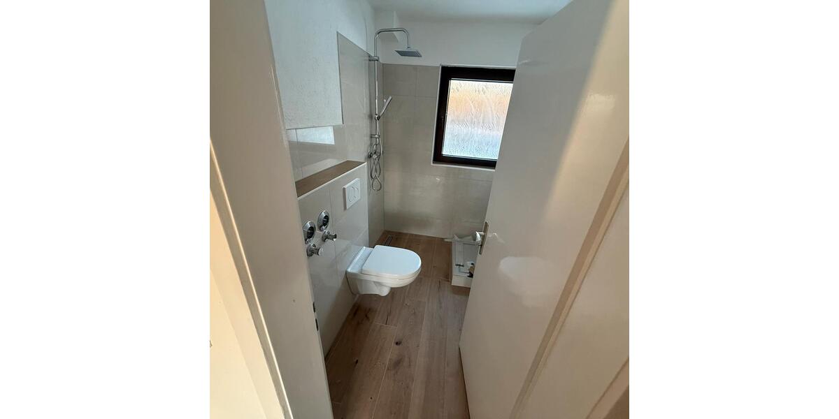 Erstbezug nach Kernsanierung: 4-Zimmer Ergeschosswohnung 4 zimmer