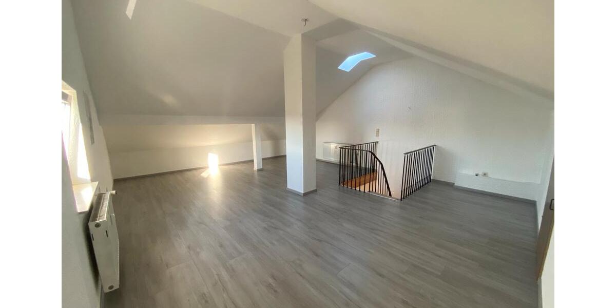 Reihenhaus Limeshain - 5 Zimmer, 180 m&sup2;, 1.400&euro; | Angebot:25441077