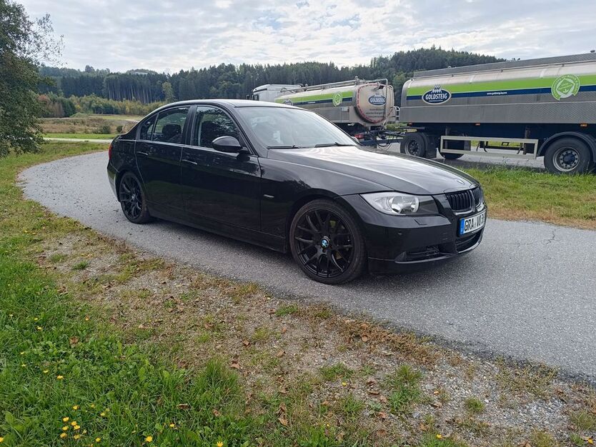 BMW 318 220.000 km 4.300 € Spiegelau 94518