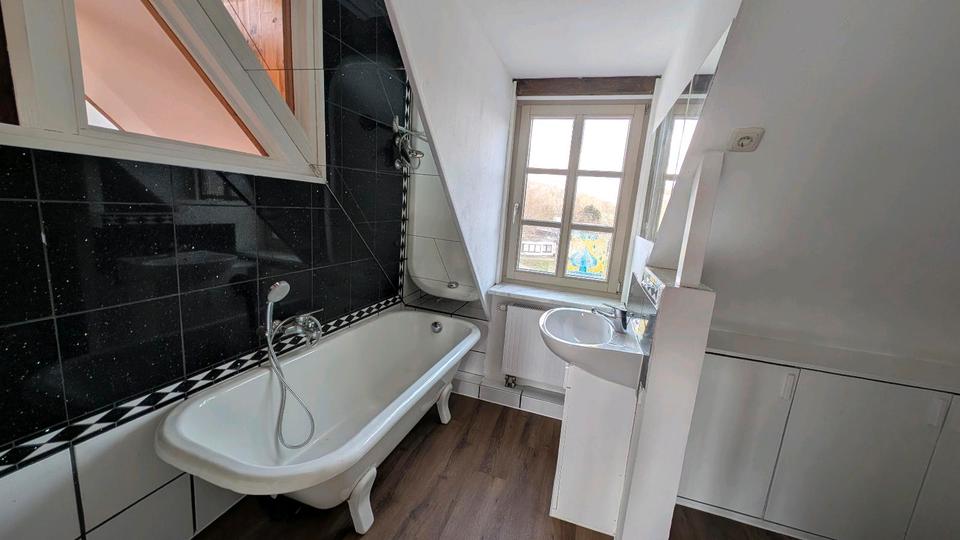 Einfamilienhaus Frankenberg (Eder) - 2 Zimmer, 94 m&sup2;, 750&euro; | Angebot:26320831