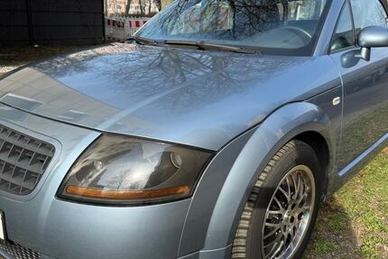 Audi TT 119.000 km 5.200 &euro; Berlin 10178