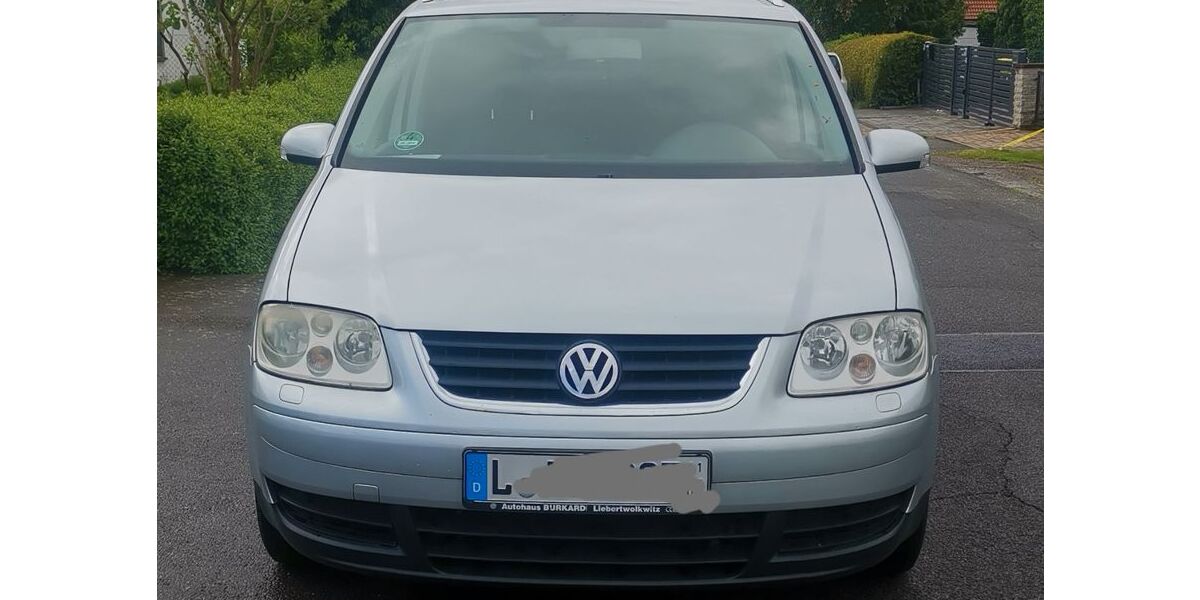 VW Touran 210.616 km 1.950 &euro; Leipzig 04357