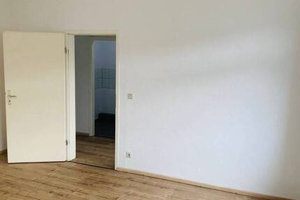 **Besichtigung: Di., 03.06.25 um 19:15 Uhr** Schöne Whg nahe Kleiner Beetzsee!