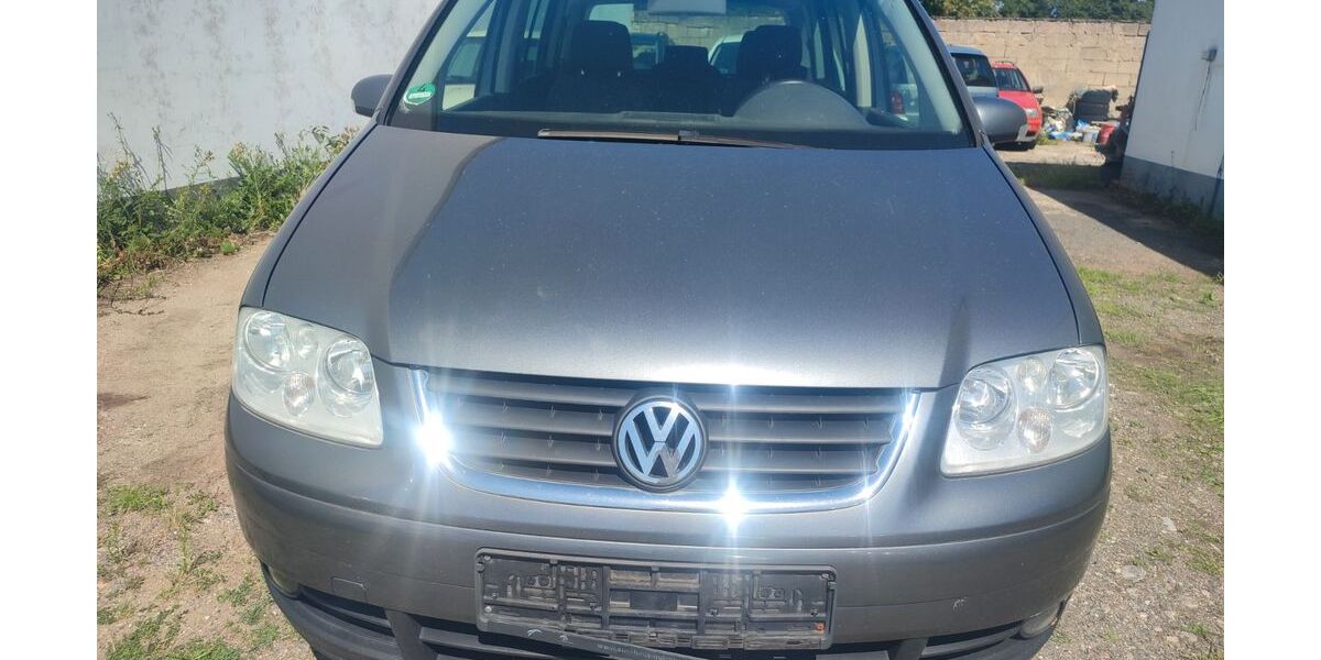 VW Touran 225.650 km 1.990 &euro; Hannover 30519