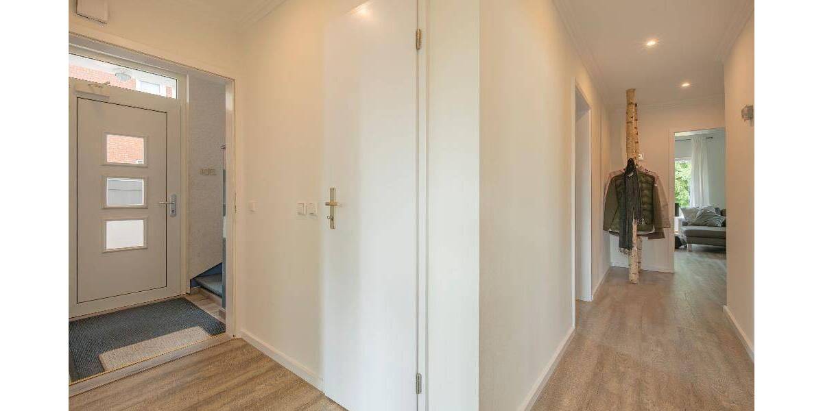 Mehrfamilienhaus, Wohnhaus Hamburg Rahlstedt - 9 Zimmer, 232 m&sup2;, 990.000&euro; | Angebot:26843853