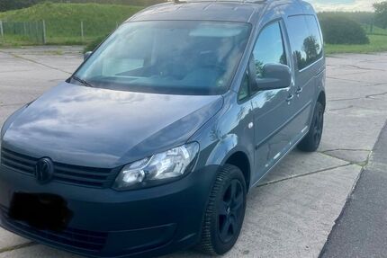 VW Caddy 243.000 km 8.450 &euro; Bergholz 17321