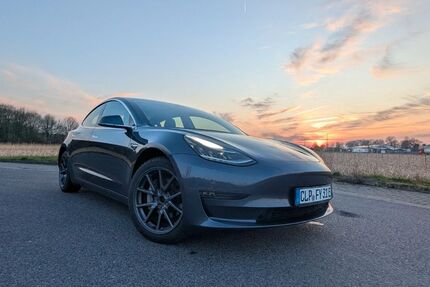 Tesla Model 3 136.000 km 21.000 &euro; Lindern 49699