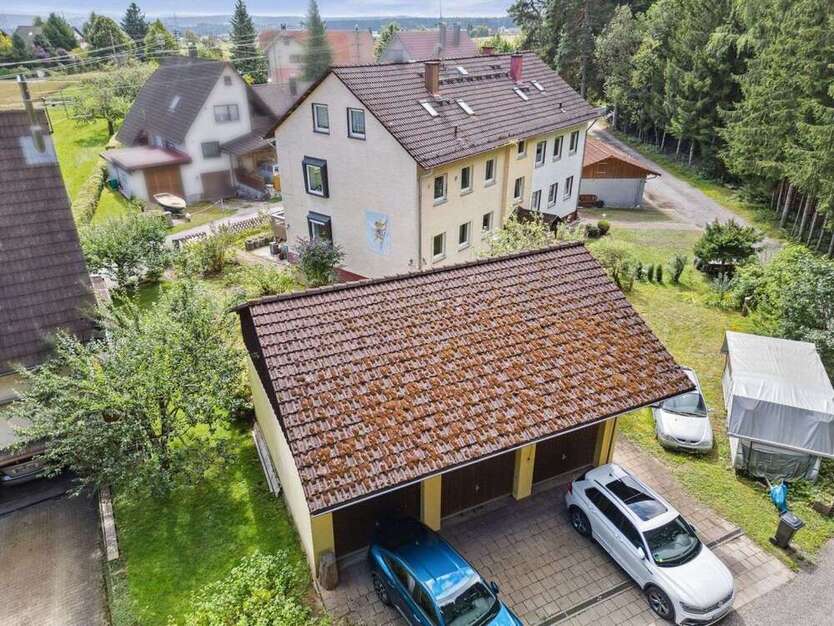 Haus zum Kaufen in Königsfeld im Schwarzwald 320.000 € 160 m²