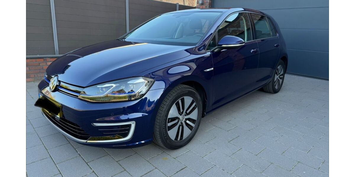 VW Golf 51.800 km 14.500 &euro; Heek 48619