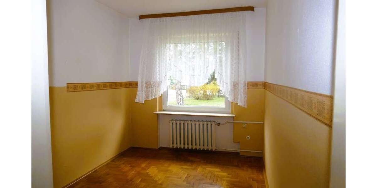 Stadtrefugium mit Nebengebäude - vielseitig nutzbar für Wohnen und Arbeiten - Einfamilienhaus Hoyerswerda | Angebot:10496756
