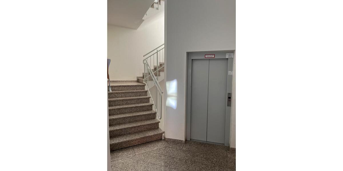 Etagenwohnung Weißenfels - 3 Zimmer, 78 m&sup2;, 992&euro; | Angebot:27633778