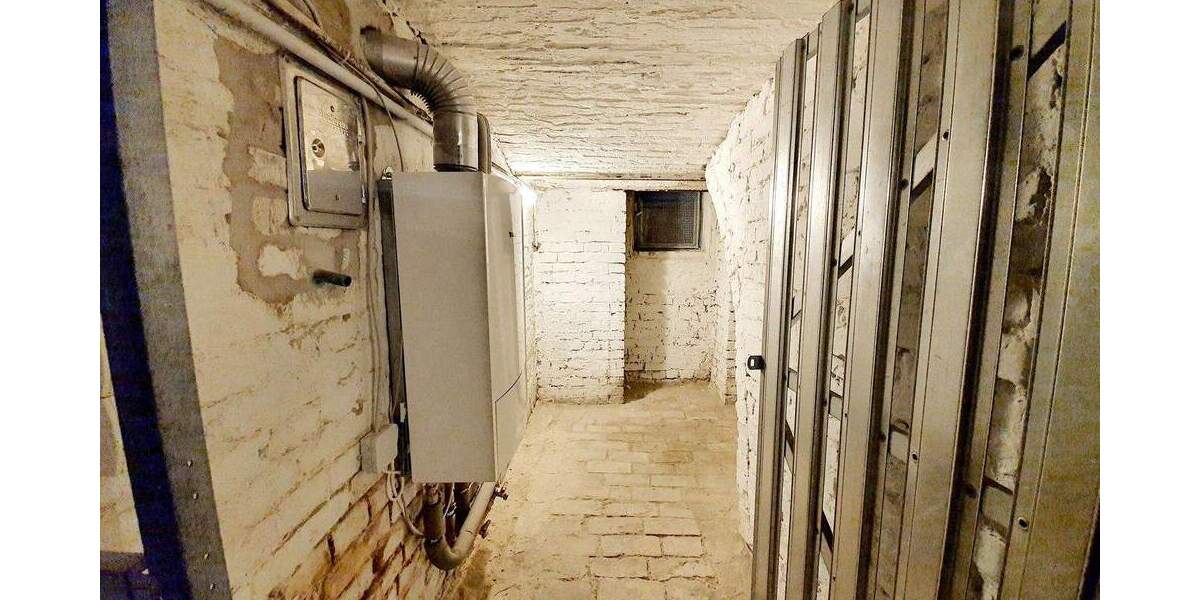 Exklusiv saniert . 2 Bäder . Toplage in Charlottenburg nahe Savignyplatz . unbefristet 4 zimmer