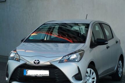 Toyota Yaris 119.461 km 6.400 &euro; Frankfurt am Main 60439