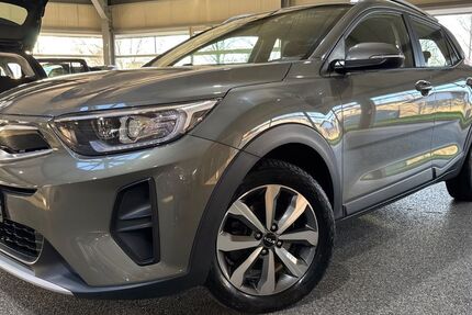 Kia Stonic 39.792 km 15.380 &euro; Troisdorf 53842