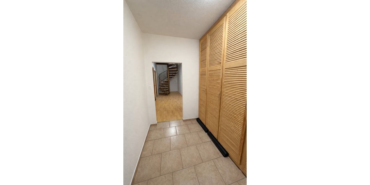 Wohnen auf Zeit Neubrandenburg - 5 Zimmer, 150 m&sup2;, 365&euro; | Angebot:25137078