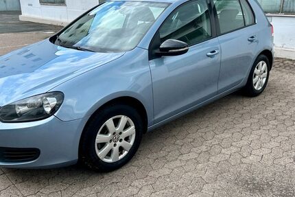 VW Golf 132.000 km 5.900 &euro; Hannover 30177