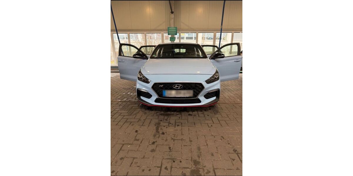 Hyundai i30 140.000 km 17.000 &euro; Veitshöchheim 97209