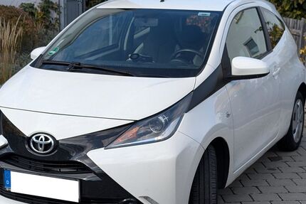 Toyota Aygo (X) 113.000 km 6.100 &euro; Reutlingen 72770