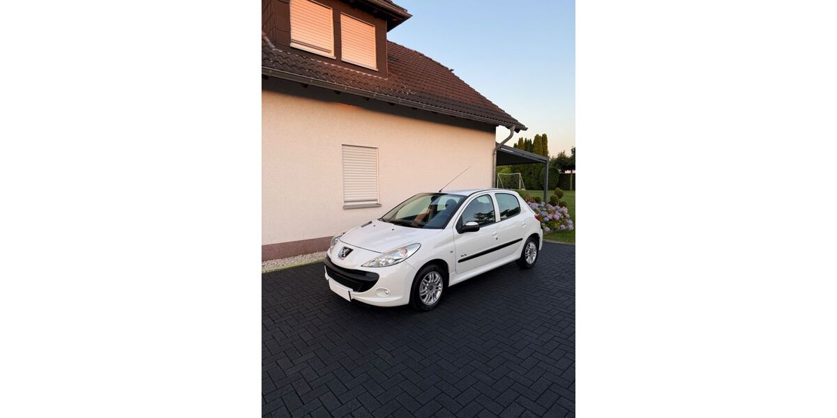 Peugeot 206 97.749 km 3.750 &euro; Hennef 53773