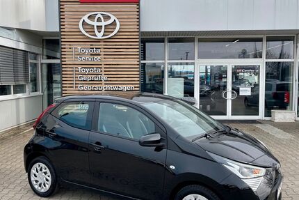 Toyota Aygo (X) 14.500 km 10.960 &euro; Zeithain 01619