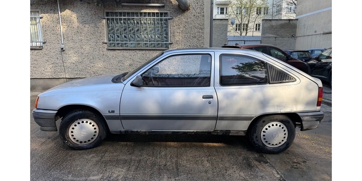 Opel Kadett E LS Automatik Schiebedach 97.135 km 700 &euro; Berlin 10247