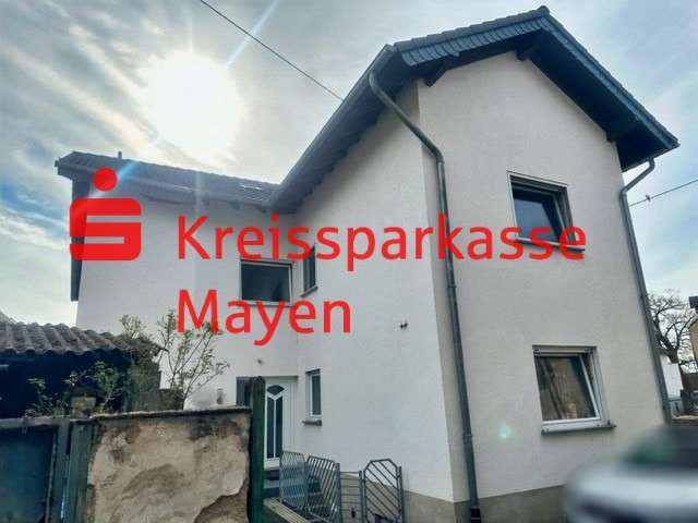 Einfamilienhaus Polch - 8 Zimmer, 245 m&sup2;, 399.000&euro; | Angebot:26891987