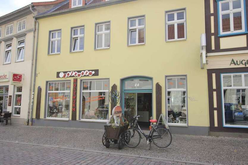 Einzelhandel in Salzwedel 267.000 € 218.64 m²