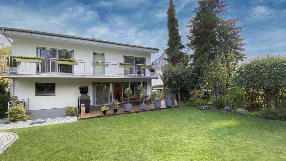 Einfamilienhaus Bad Soden - 10 Zimmer, 379 m&sup2;, 1.949.000&euro; | Angebot:25496051
