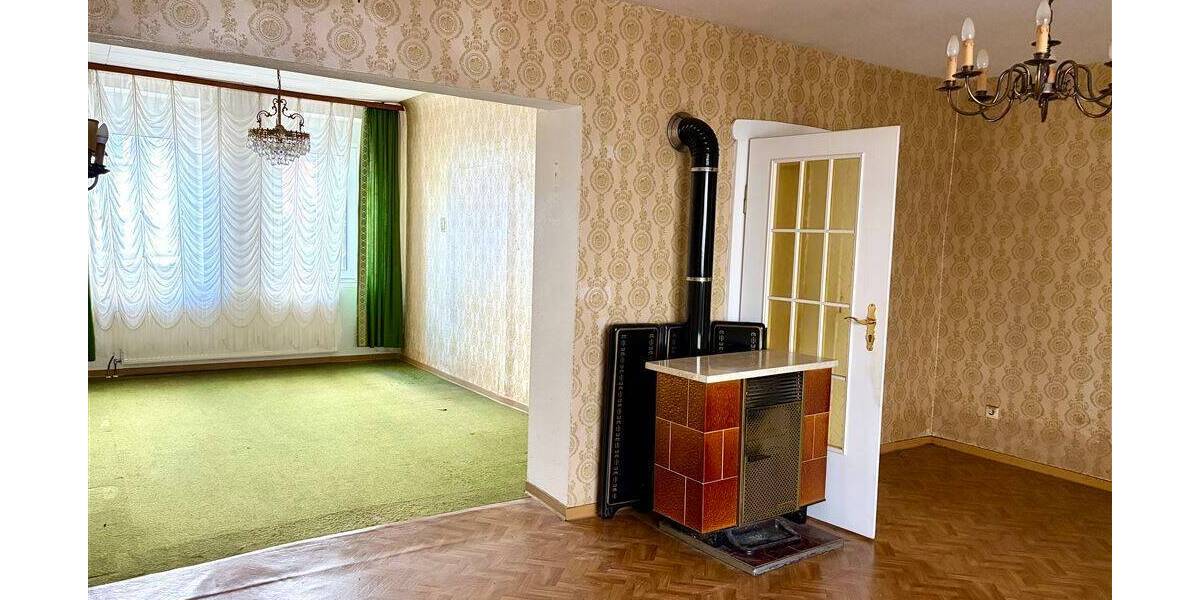 Mehrfamilienhaus, Wohnhaus Saarwellingen Schwarzenholz - 5 Zimmer, 93 m&sup2;, 132.000&euro; | Angebot:26309895