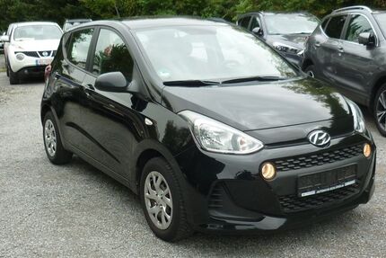 Hyundai i10 12.166 km 11.990 € Estenfeld bei Würzburg 97230