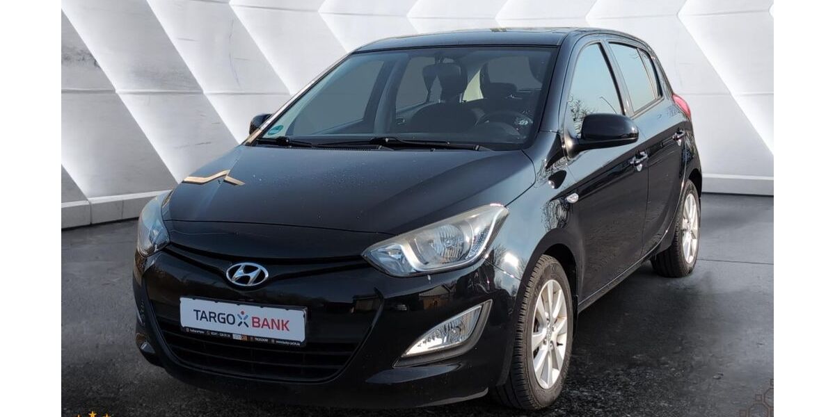 Hyundai i20 80.000 km 6.990 &euro; Troisdorf 53840