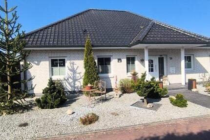 Bungalow PROVISIONSFREI Wohnmobilstellplatz+Garage+Pkw-Stellplatz 4 zimmer