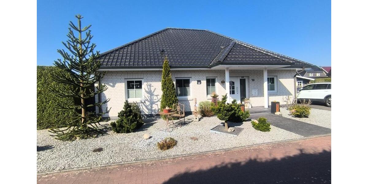 Bungalow PROVISIONSFREI Wohnmobilstellplatz+Garage+Pkw-Stellplatz 4 zimmer