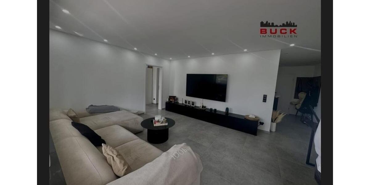 Moderne, kernsanierte Stadtwohnung mit Balkon Provision Frei !!! 3.5 zimmer