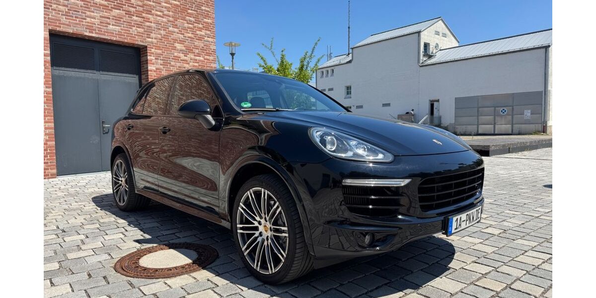 Porsche Cayenne 217.000 km 17.900 &euro; Unterföhring 85774