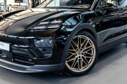 Porsche Macan 9.900 km 107.800 &euro; Leipzig 04356
