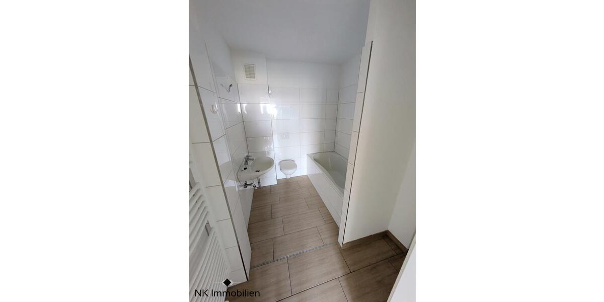 Etagenwohnung Eibenstock - 4 Zimmer, 80 m&sup2;, 419&euro; | Angebot:26404410