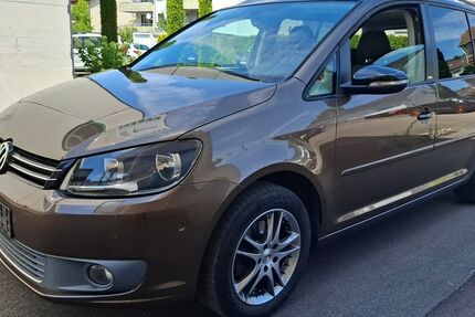 VW Touran 136.000 km 7.290 &euro; Kernen i. r 71394