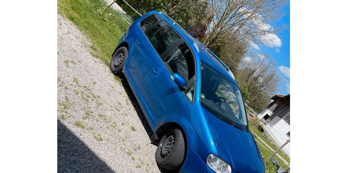VW Touran 207.844 km 700 &euro; Marktoberdorf 87616